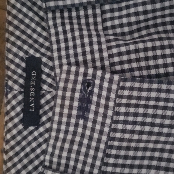 Shorts - Picture 2 of 4